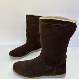 CROCS  Womens Adela Fleece Dark Brown Pull On Winter Boots